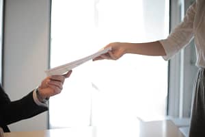 handing 